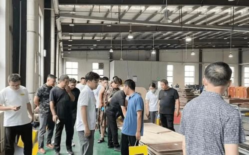 至里整装临沂会员开拓茶话会 共商整装新趋势与开发机遇